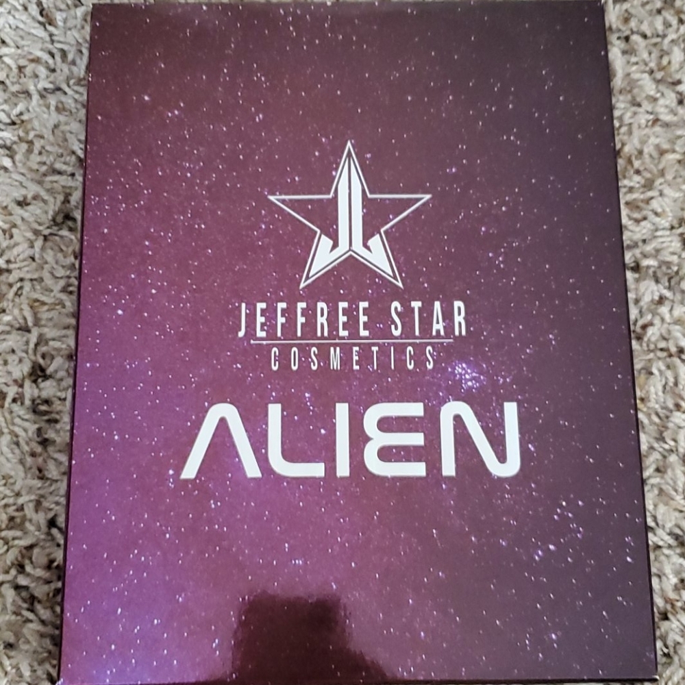 Jeffree Star Cosmetics alien palette